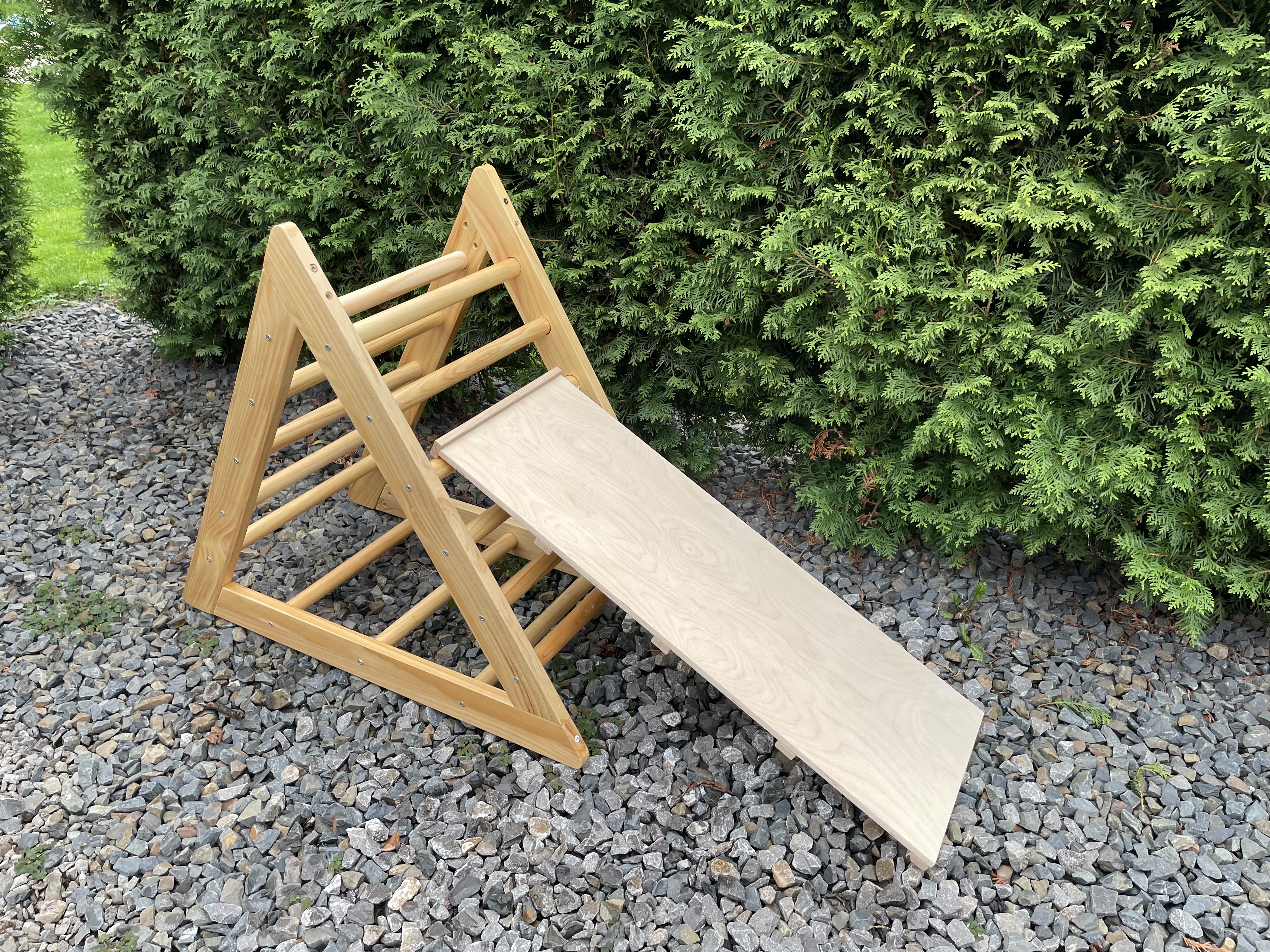 Dětský dřevěný Montessori Piklerův trojúhelník + dětská dřevěná skluzavka oboustranná 93 cm