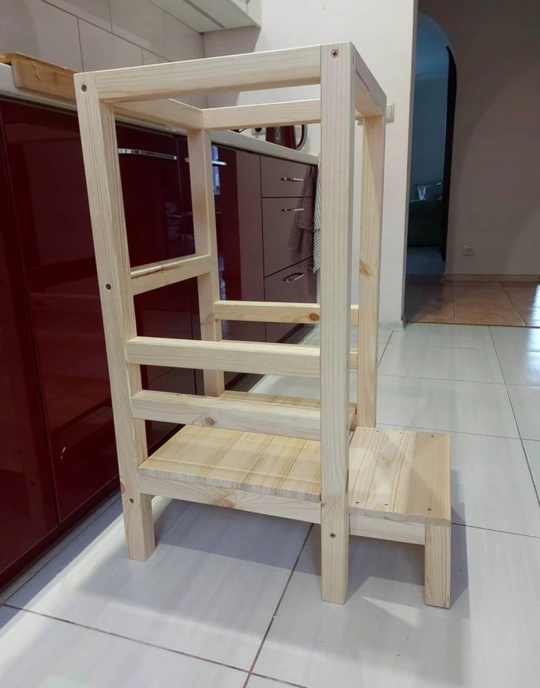 Dřevěná učící věž Montessori Kitchen Helper - pomocník do kuchyně podest