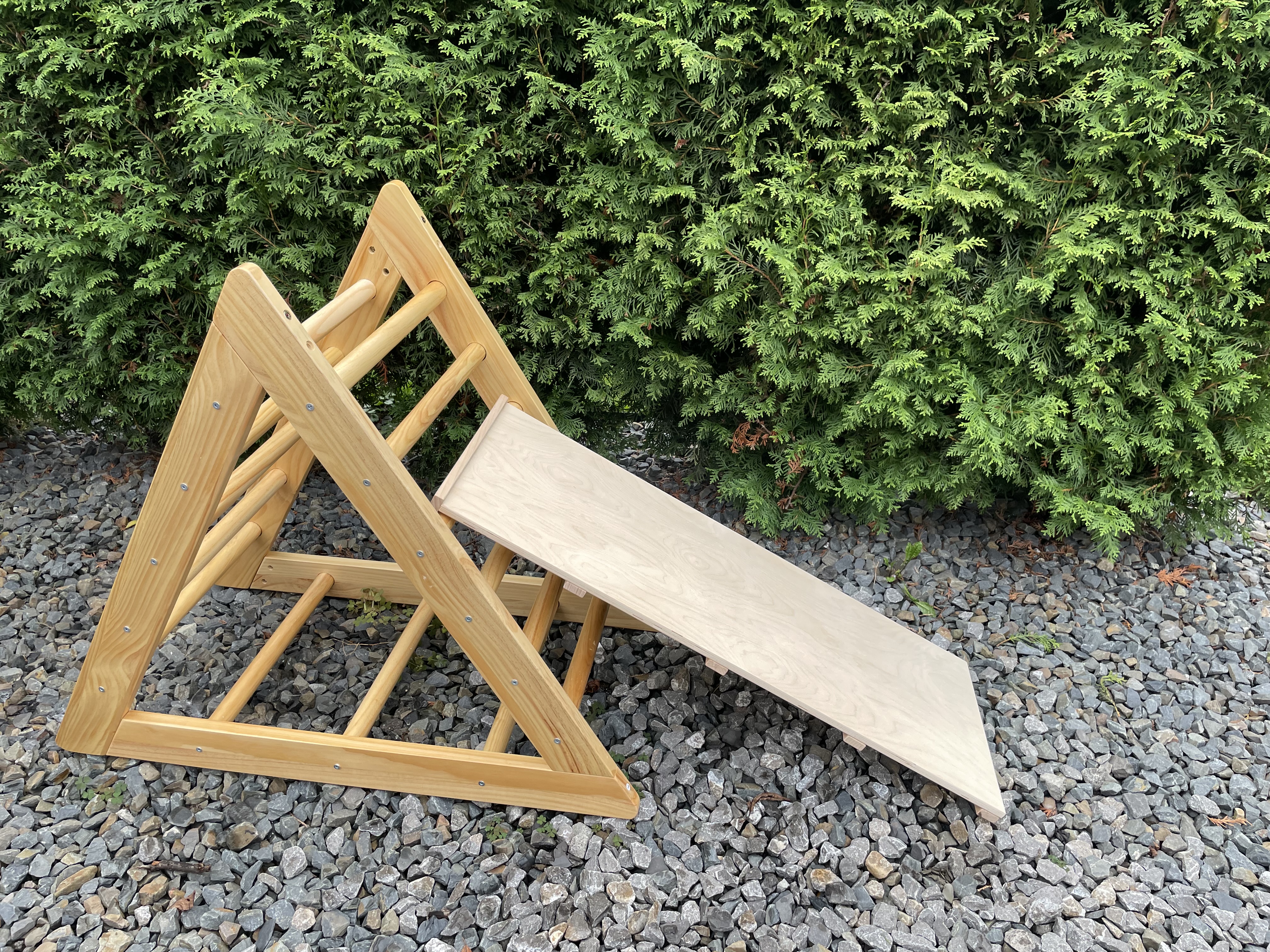 Dětský dřevěný Montessori Piklerův trojúhelník + dětská dřevěná skluzavka oboustranná 93 cm