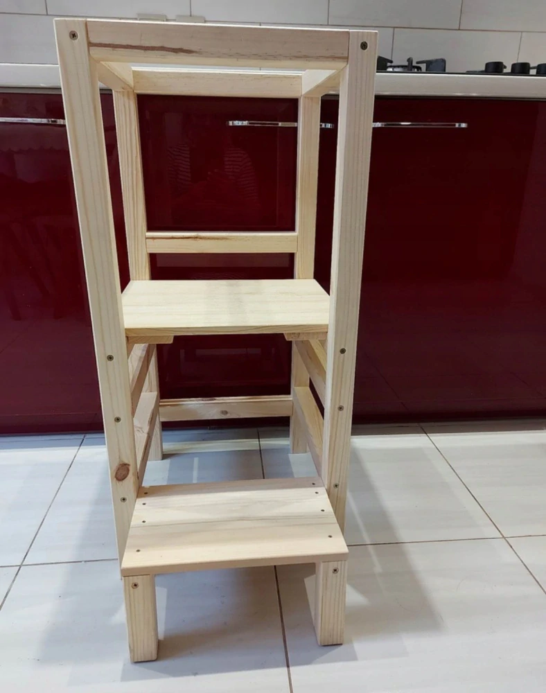 Dřevěná učící věž Montessori Kitchen Helper - pomocník do kuchyně podest