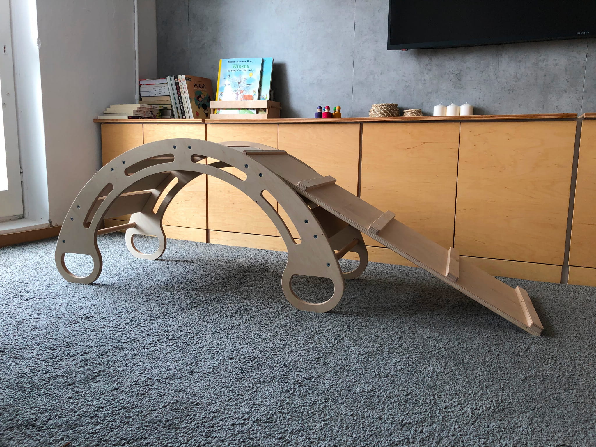 Dřevěná houpačka Montessori se skluzavkou 85 přírodní 2v1 5v1 7v1