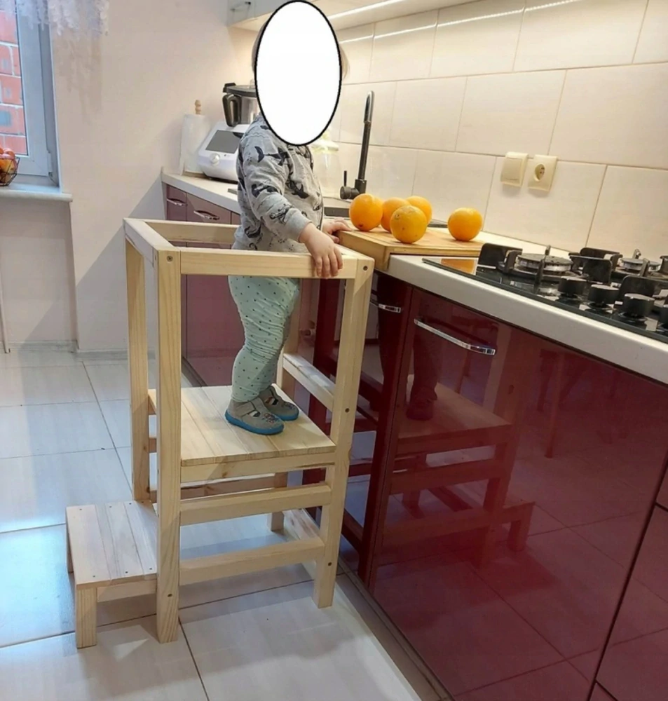 Dřevěná učící věž Montessori Kitchen Helper - pomocník do kuchyně podest