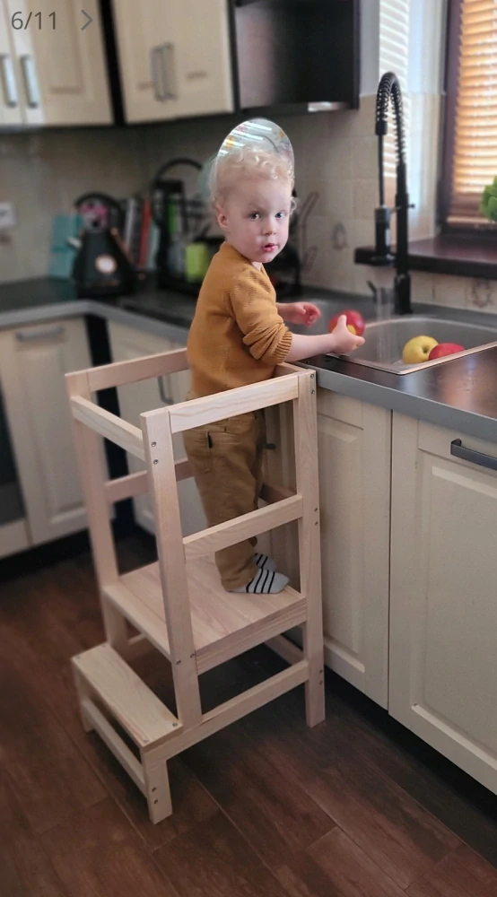 Dřevěná učící věž Montessori Kitchen Helper - pomocník do kuchyně 50 kg